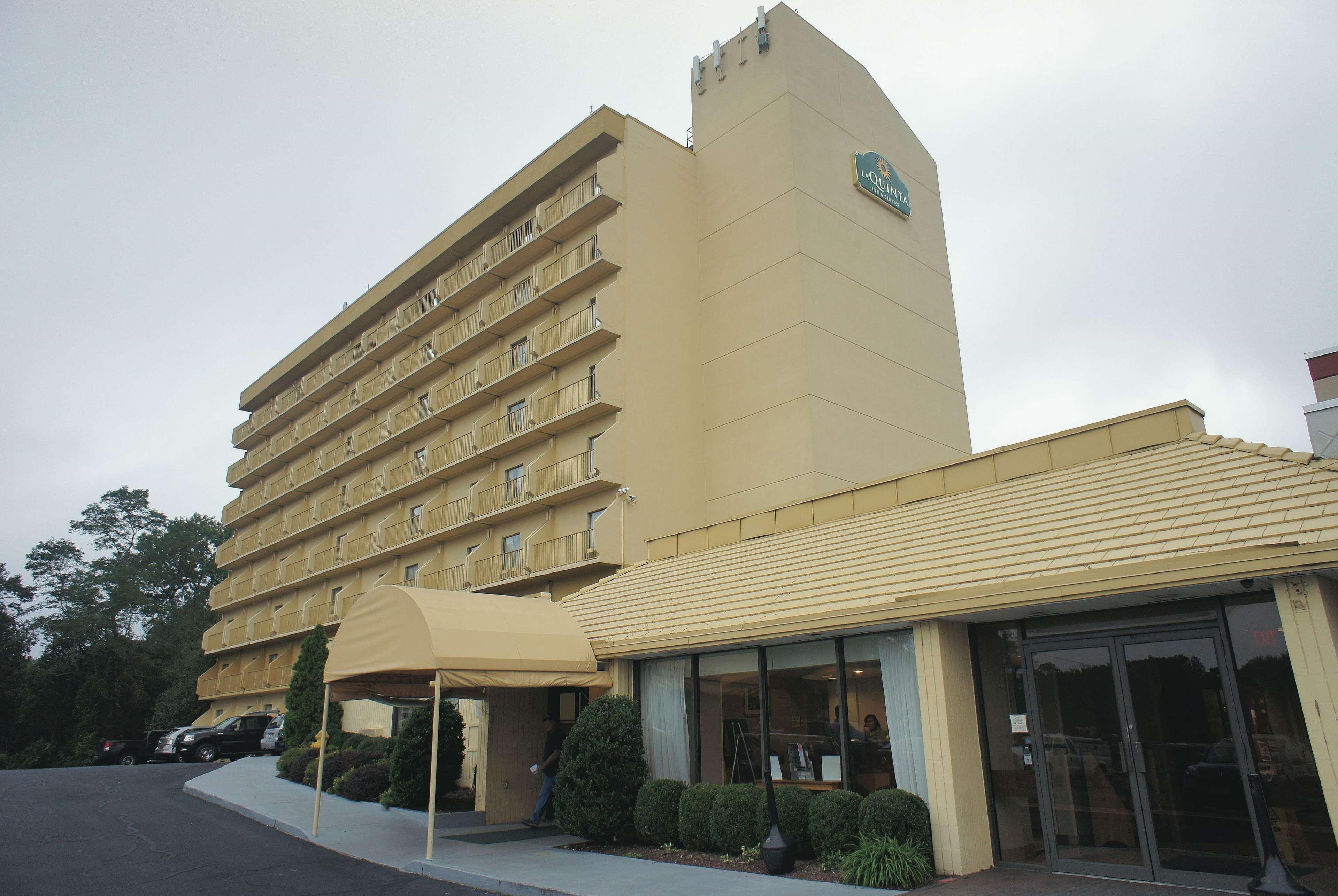 La Quinta By Wyndham Stamford / New York City Exterior photo