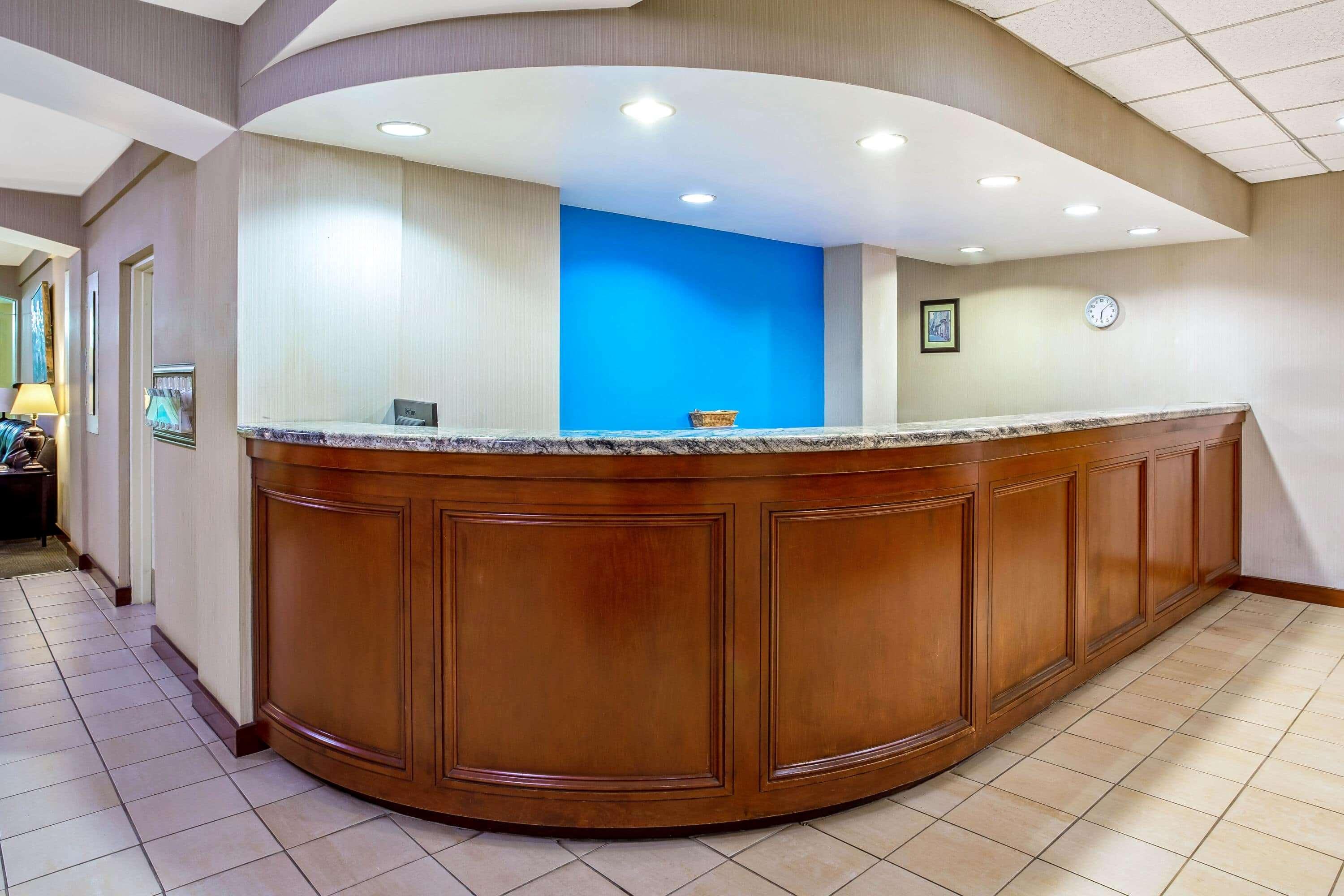 La Quinta By Wyndham Stamford / New York City Exterior photo