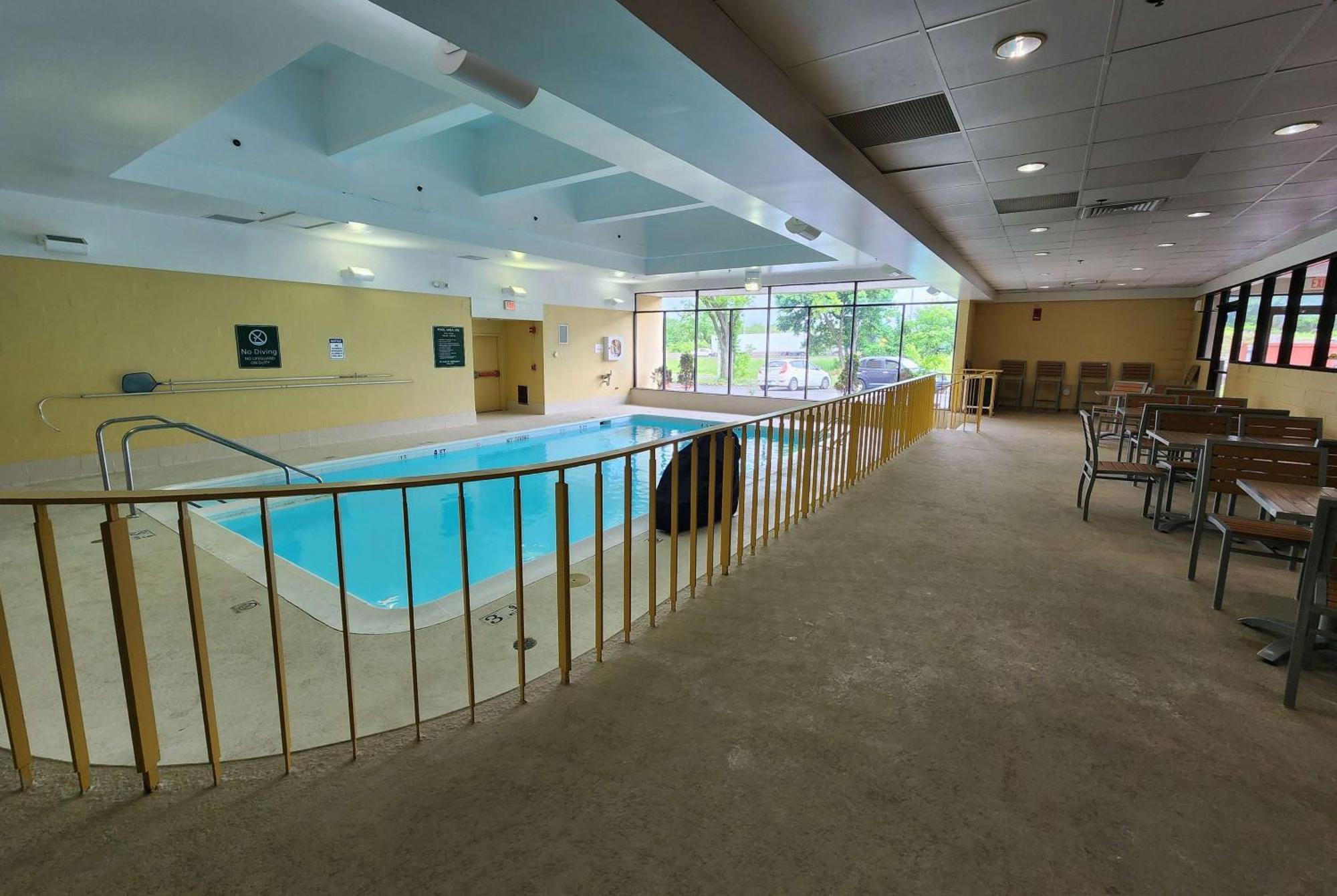 La Quinta By Wyndham Stamford / New York City Exterior photo